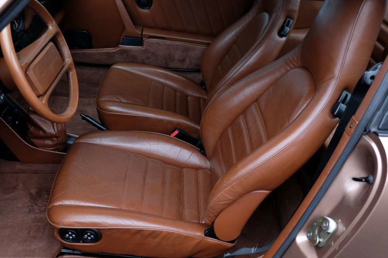 Porsche 911 Turbo 3.3