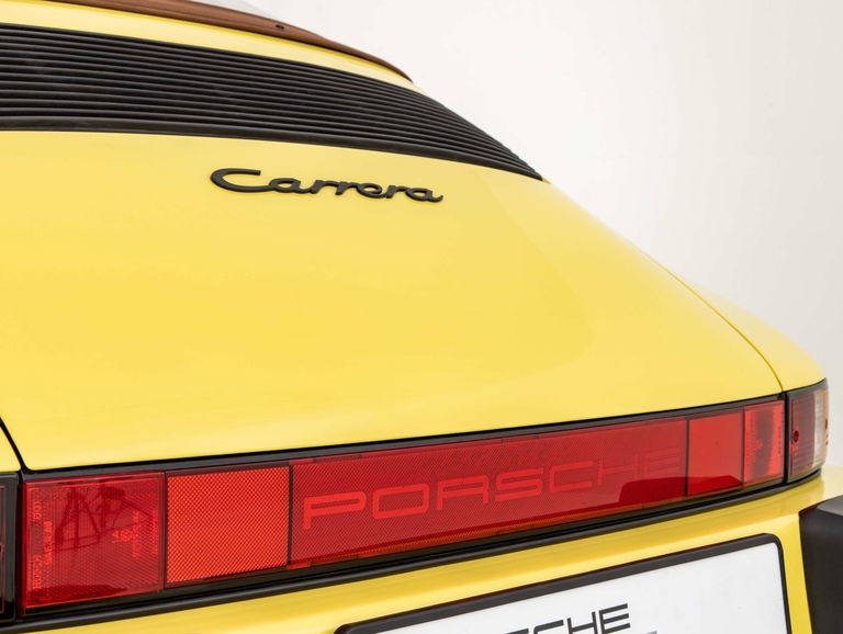 Porsche 911 Carrera 3.2 (US)