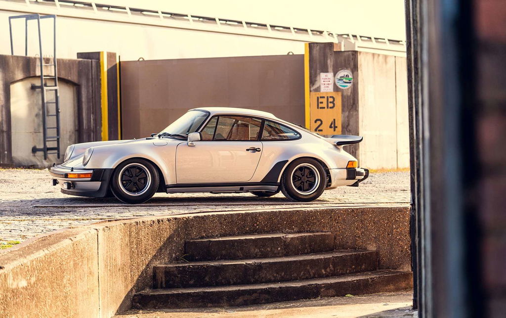 Porsche 911 Turbo 3.0 (US)