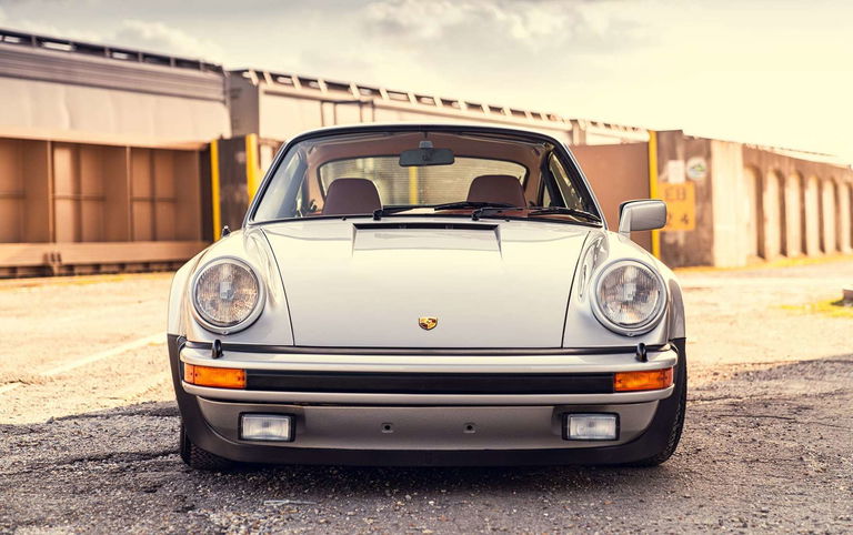 Porsche 911 Turbo 3.0 (US)