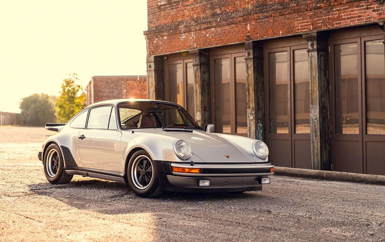 Porsche 911 Turbo 3.0 (US)