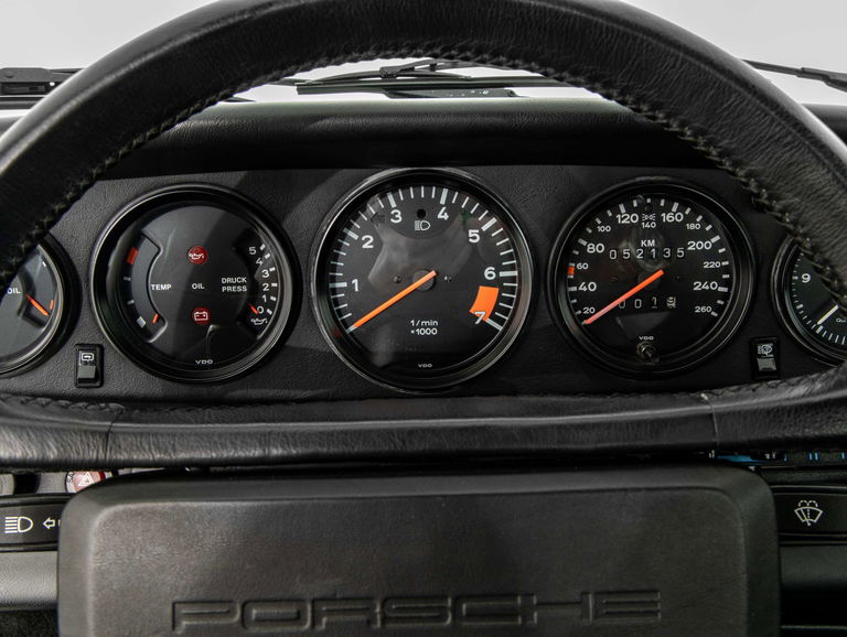 Porsche 911 Carrera 3.2