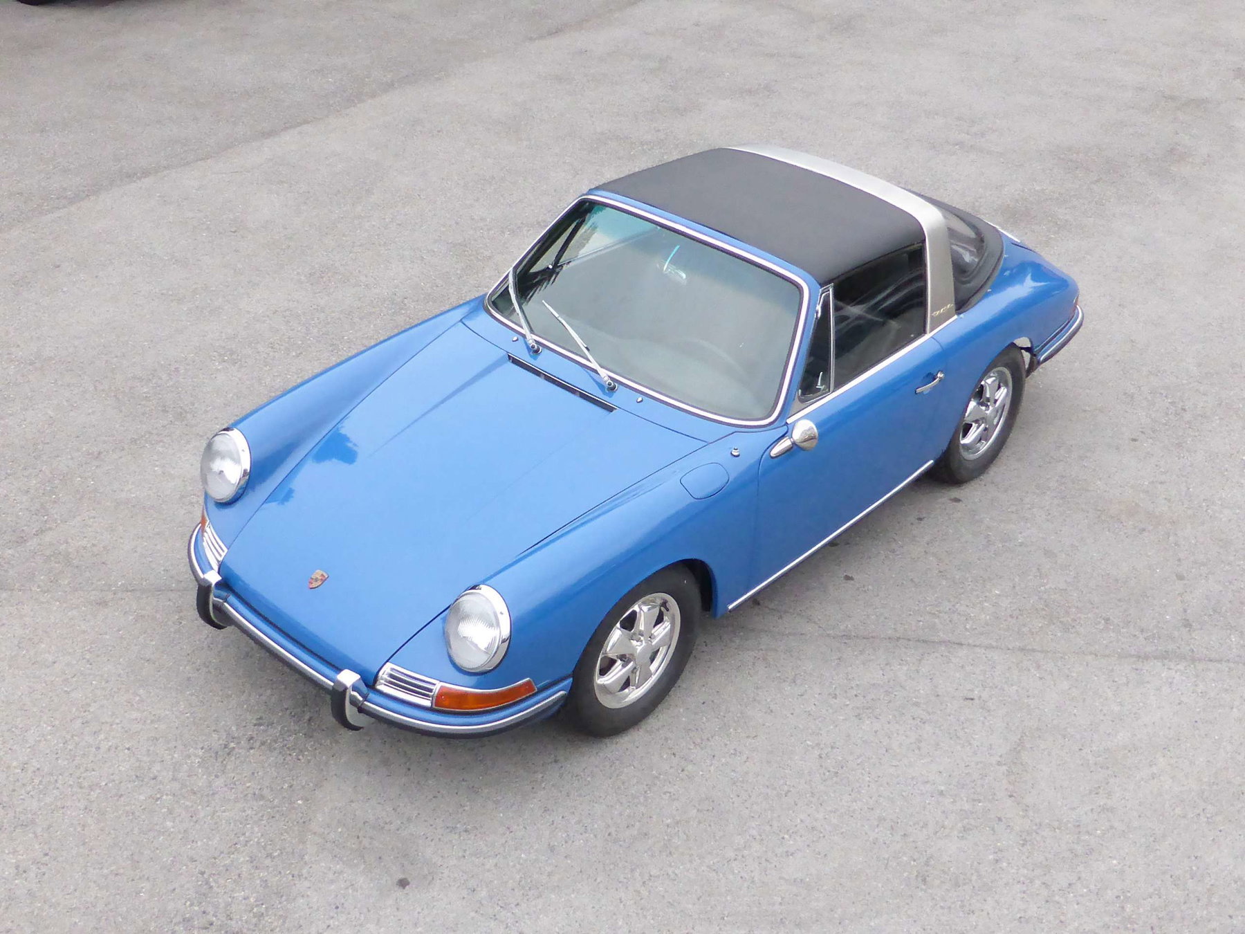 Porsche 911 S (F-Modell) 1967 - elferspot.com - Marketplace for