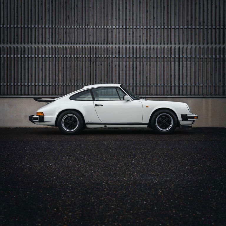 Porsche 911 Carrera 3.2