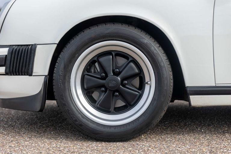 Porsche 911 Carrera 3,0