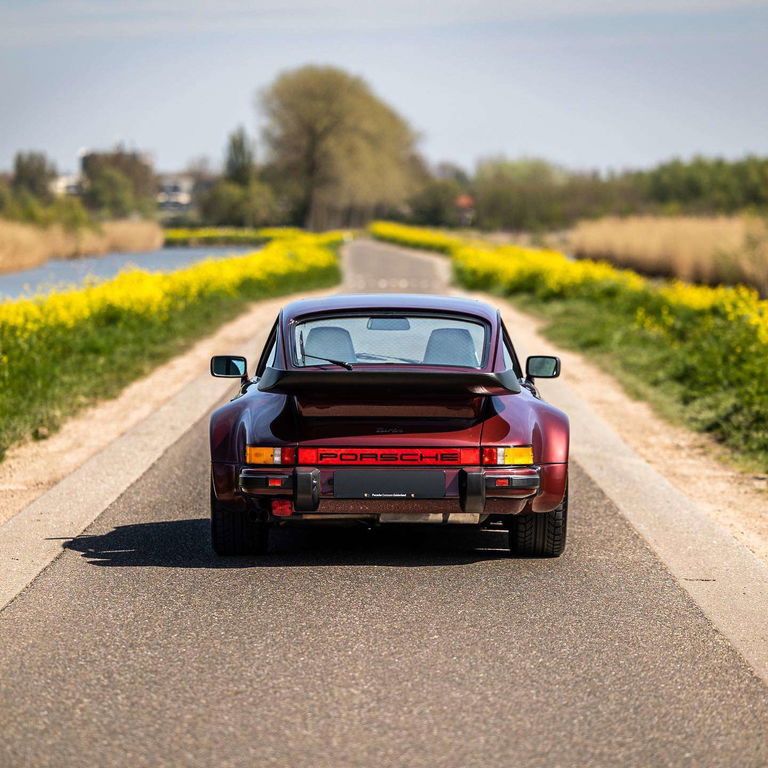 Porsche 911 Turbo Flachbau