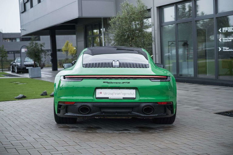 Porsche 992 Carrera GTS