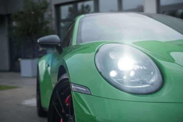 Porsche 992 Carrera GTS