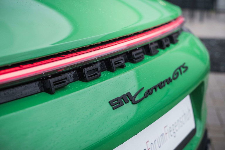 Porsche 992 Carrera GTS