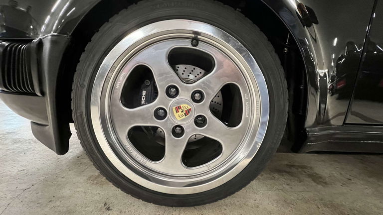 Porsche 911 Turbo 3.3