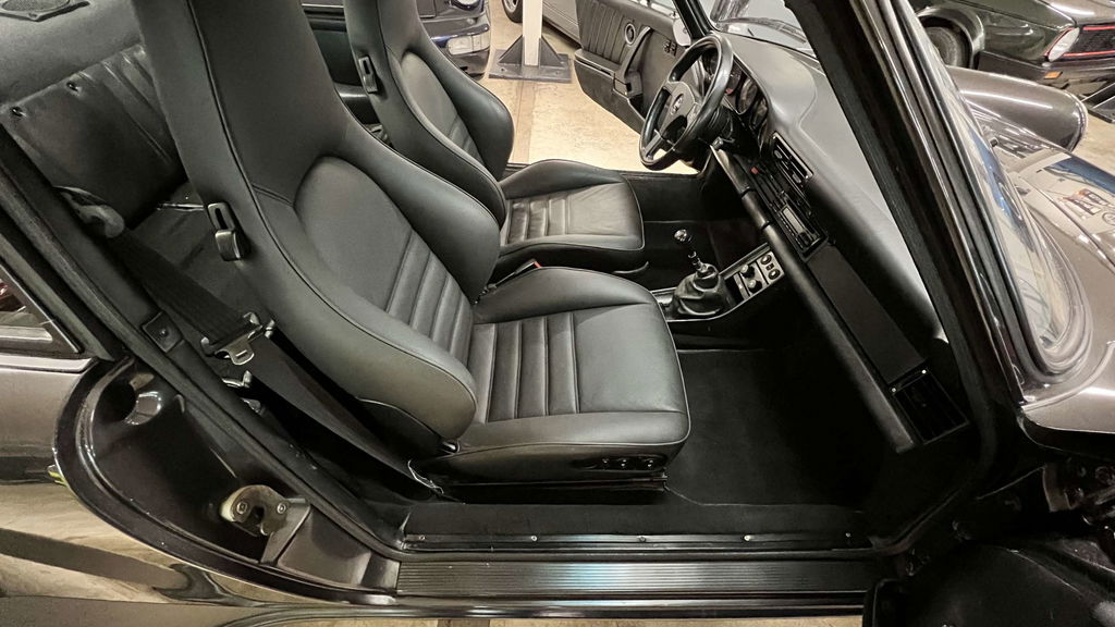 Porsche 911 Turbo 3.3