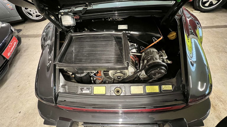 Porsche 911 Turbo 3.3