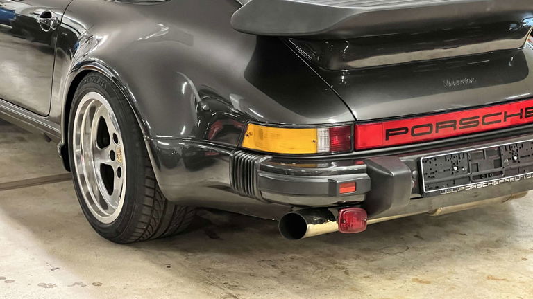 Porsche 911 Turbo 3.3