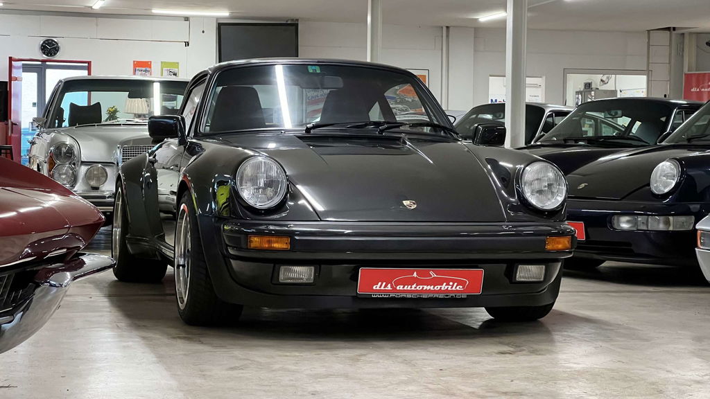 Porsche 911 Turbo 3.3