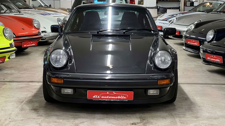 Porsche 911 Turbo 3.3
