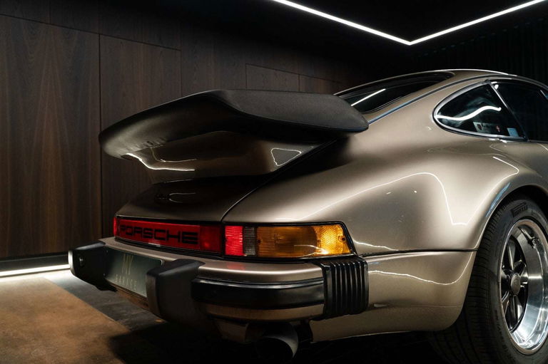 Porsche 911 Turbo 3.3