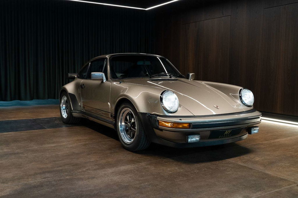 Porsche 911 Turbo 3.3