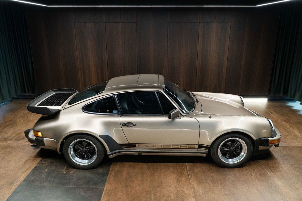 Porsche 911 Turbo 3.3