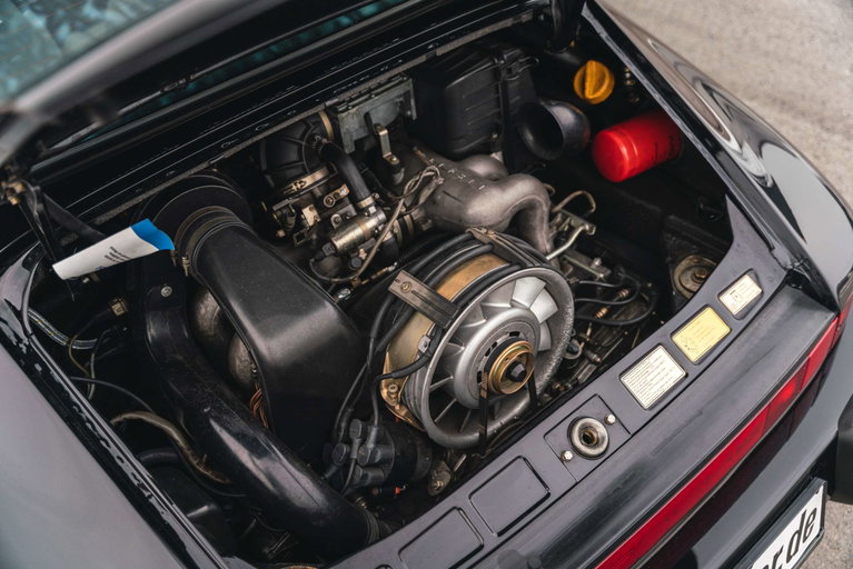 Porsche 911 Carrera 3.2