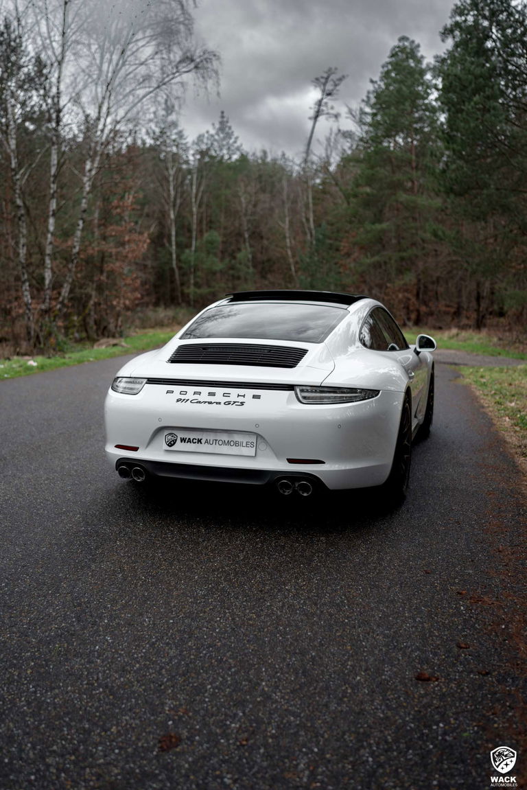 Porsche 991 Carrera GTS