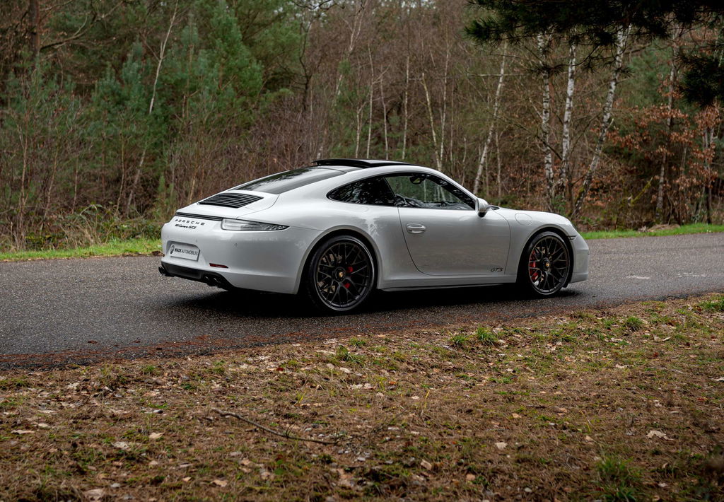 Porsche 991 Carrera GTS