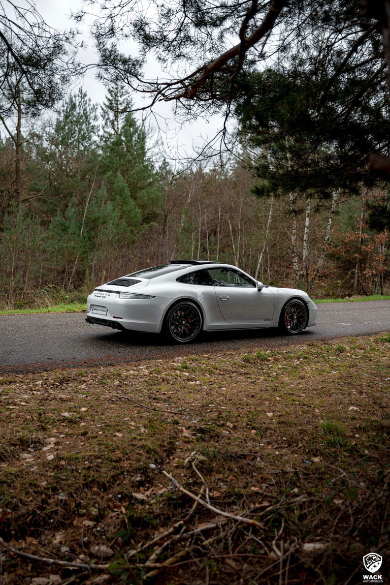 Porsche 991 Carrera GTS
