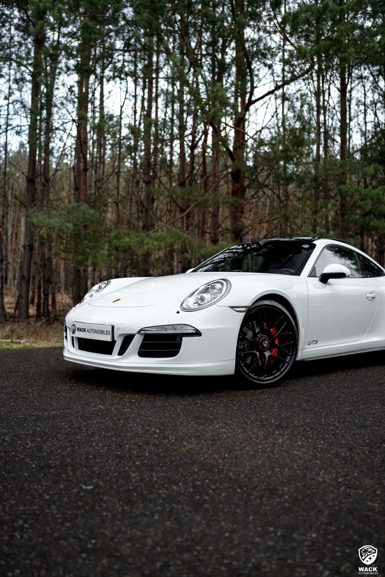 Porsche 991 Carrera GTS
