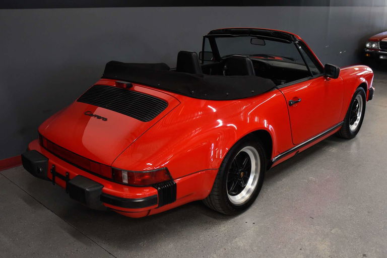 Porsche 911 Carrera 3.2