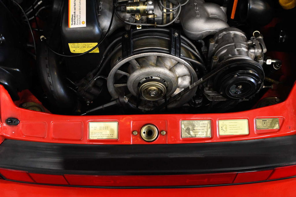 Porsche 911 Carrera 3.2