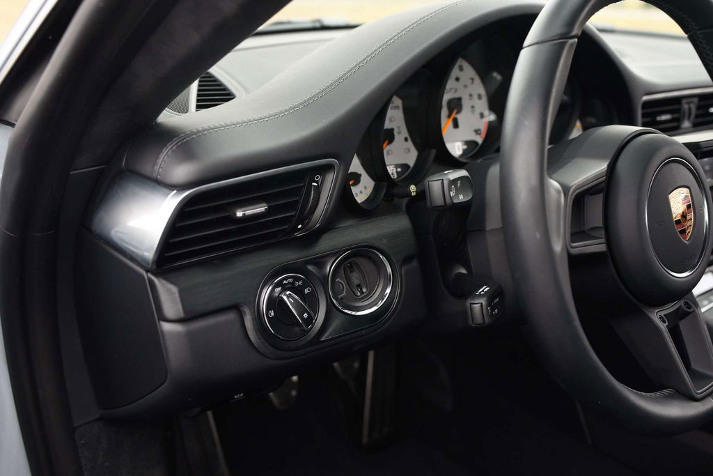 Porsche 991 GT3 Touring