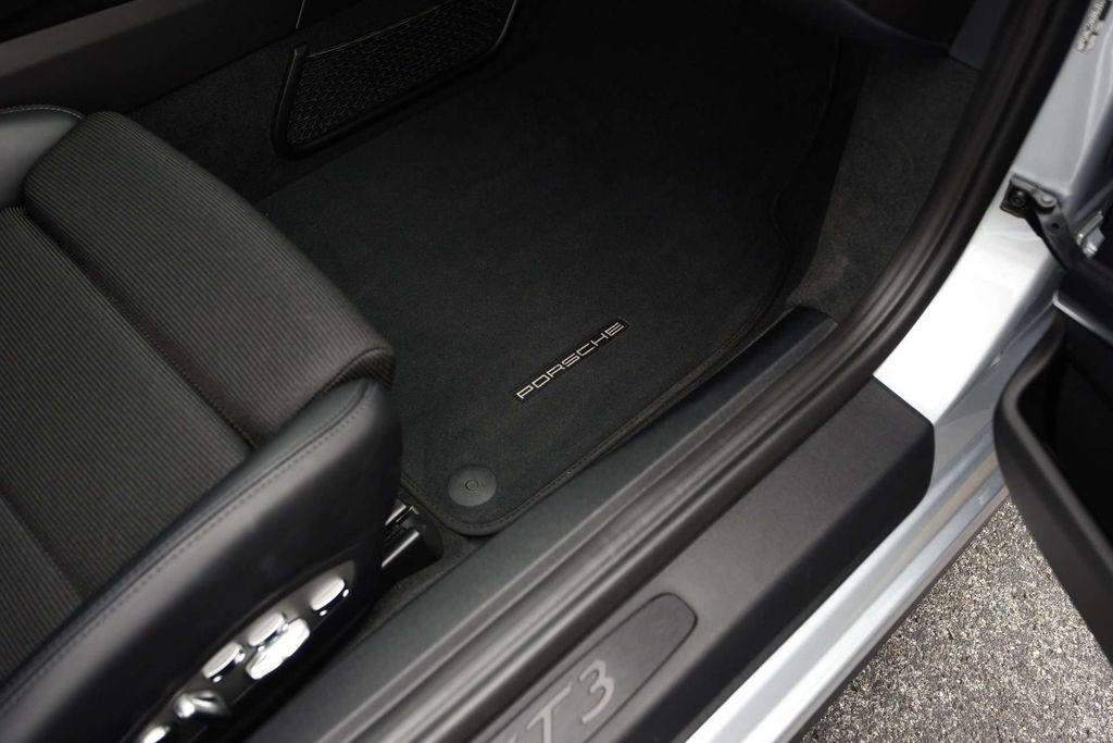 Porsche 991 GT3 Touring