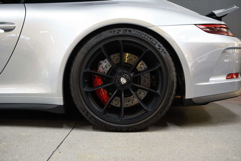 Porsche 991 GT3 Touring