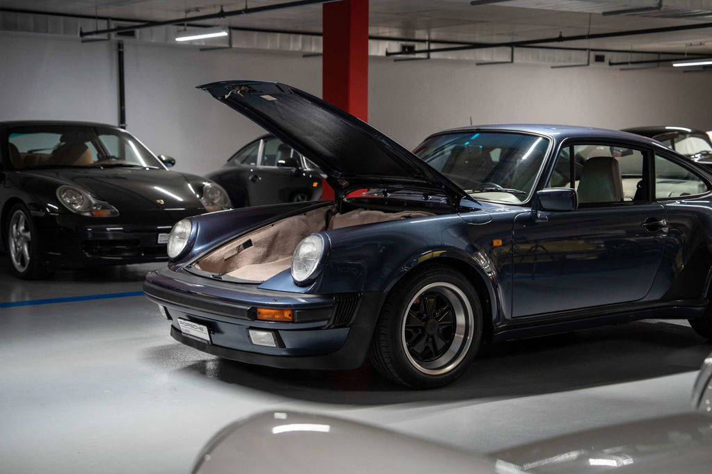 Porsche 911 Turbo 3.3