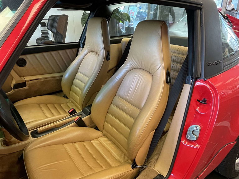 Porsche 964 Carrera 4