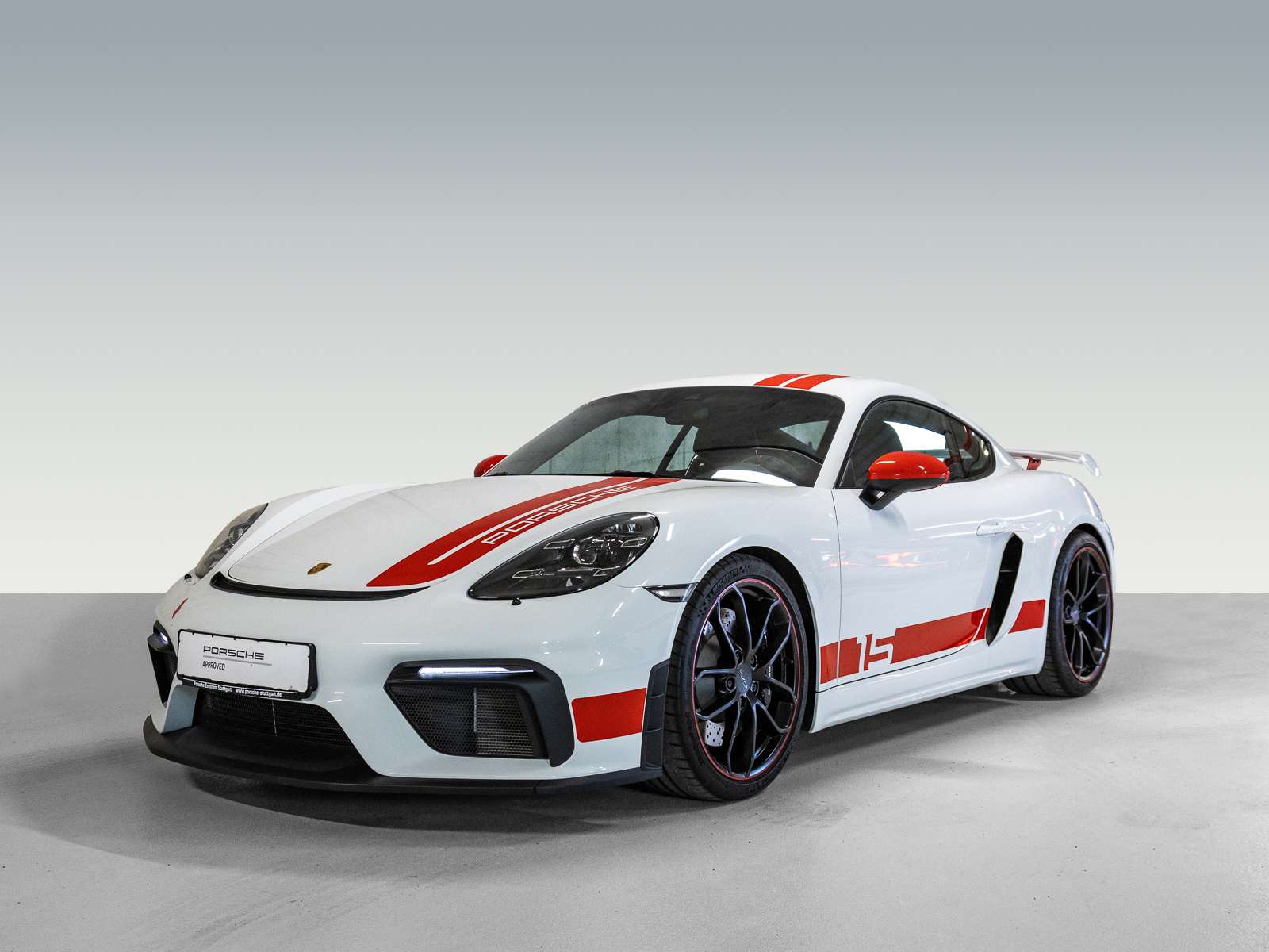 Porsche 718 Cayman GT4