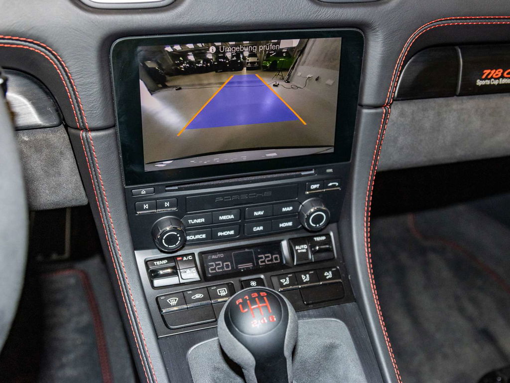 Porsche 718 Cayman GT4 Sports Cup Edition