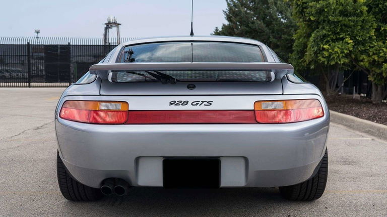 Porsche 928 GTS