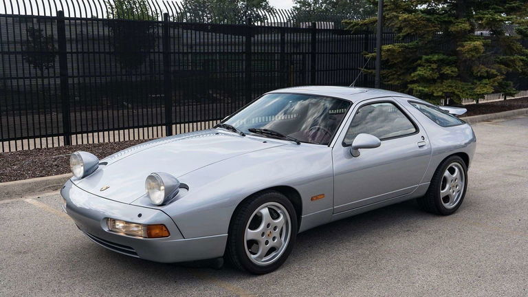 Porsche 928 GTS