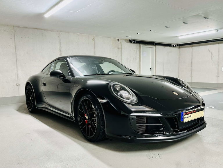 Porsche 991.2 Carrera GTS