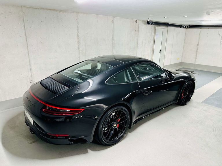 Porsche 991.2 Carrera GTS