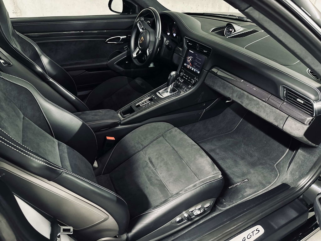 Porsche 991.2 Carrera GTS