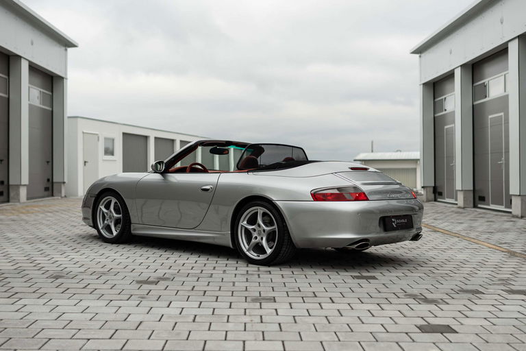Porsche 996 Carrera