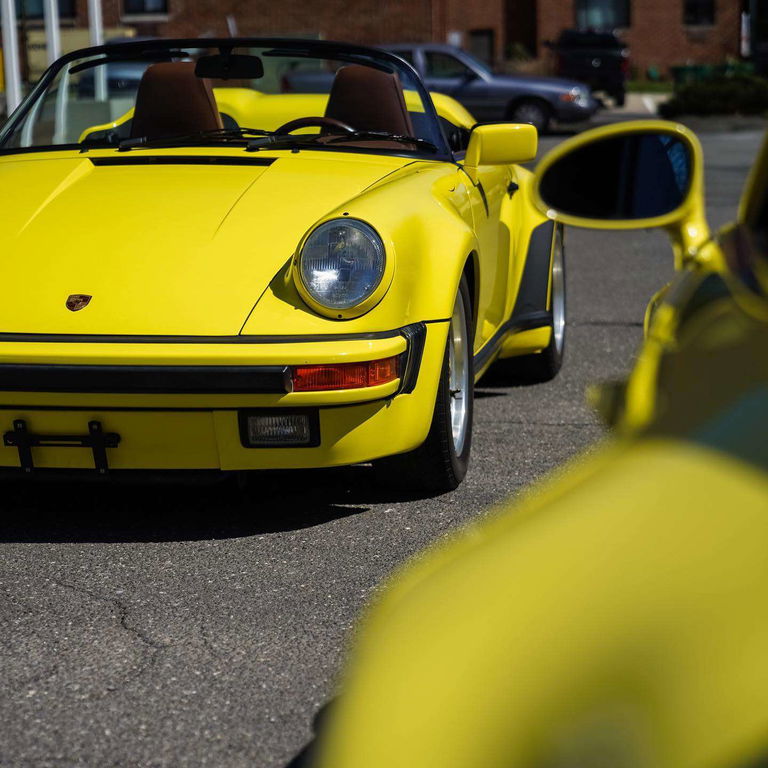 Porsche 911 Carrera 3.2 Speedster