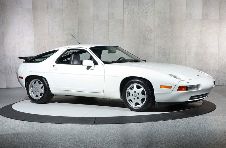 Porsche 928 GT
