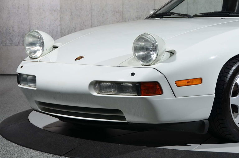 Porsche 928 GT