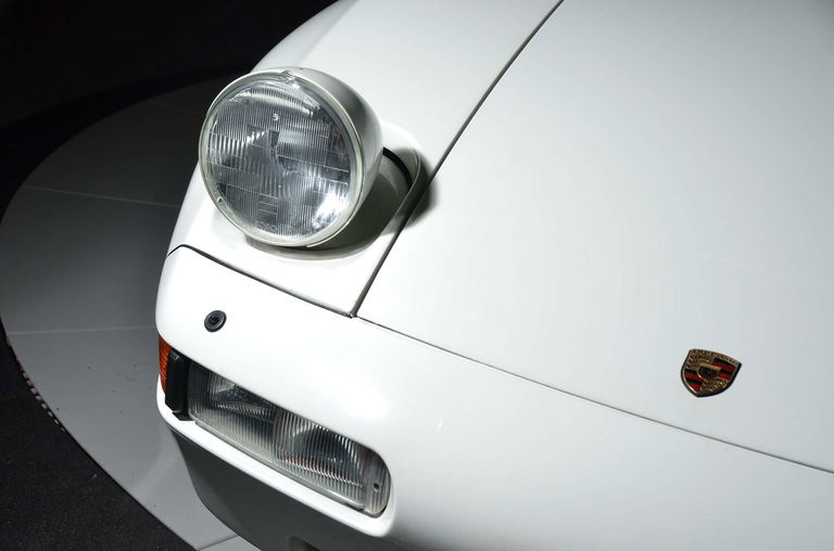Porsche 928 GT