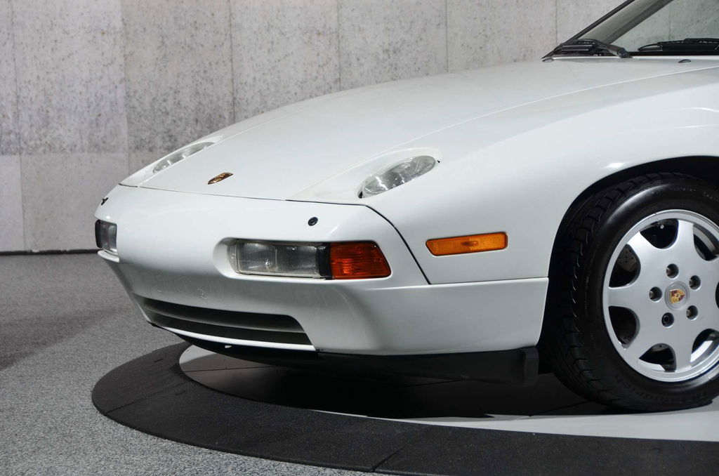 Porsche 928 GT