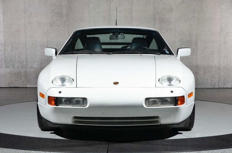 Porsche 928 GT