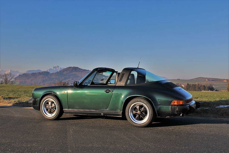 Porsche 911 Carrera 3.2