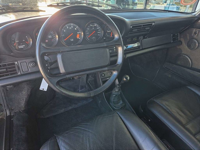 Porsche 911 Carrera 3.2